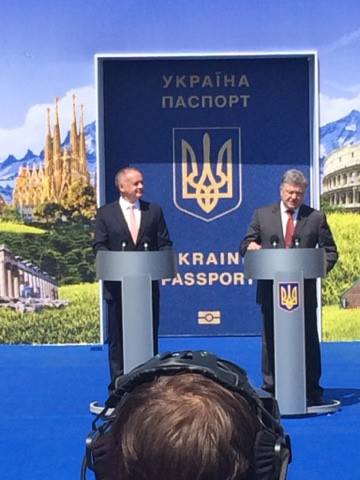 В Ужгороді лунали вітальні промови президентів України та Словаччини