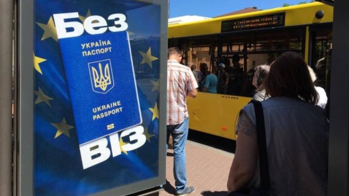 За перші вісім годин безвізу через Закарпаття в Євросоюз потрапили рівно сто українців