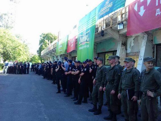 Поліція Закарпаття охороняла громадський порядок на понад 1650 масових заходах