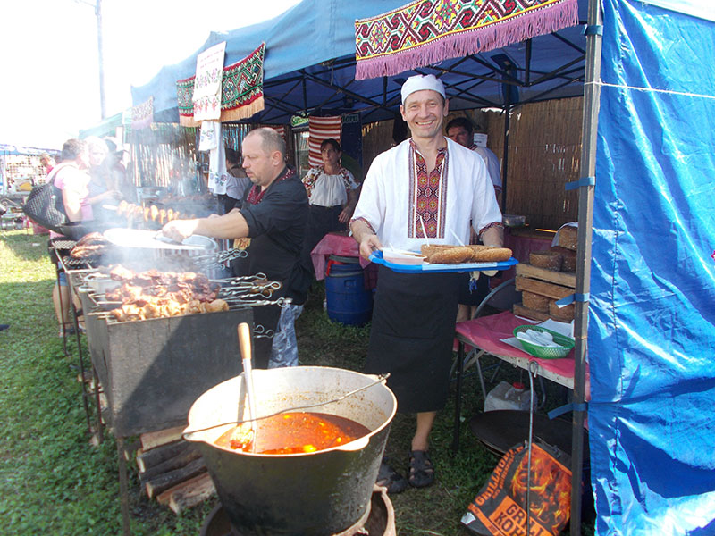 Гечанський фестиваль варіння леквару в Гечі
