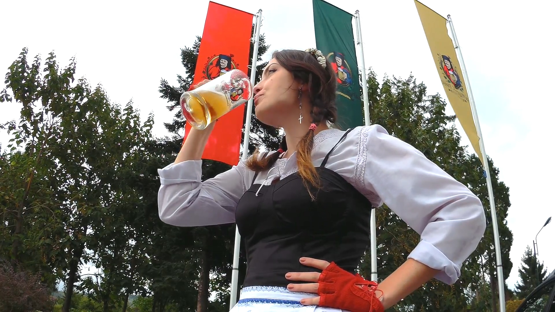 Промо-ролик фестивалю пива у Мукачеві викликав хвилю обурення (ВІДЕО)