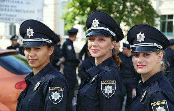 Скільки жінок працює у патрульній поліції Ужгорода та Мукачева?