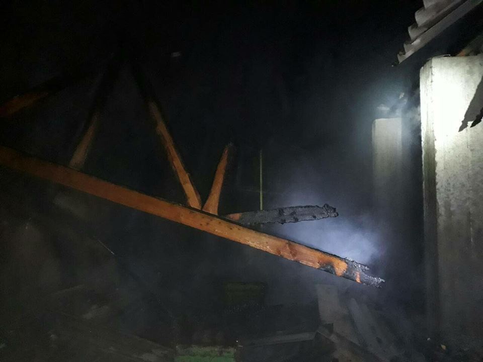 Свалявський район: вогнеборці ліквідували пожежу в деревообробному цеху