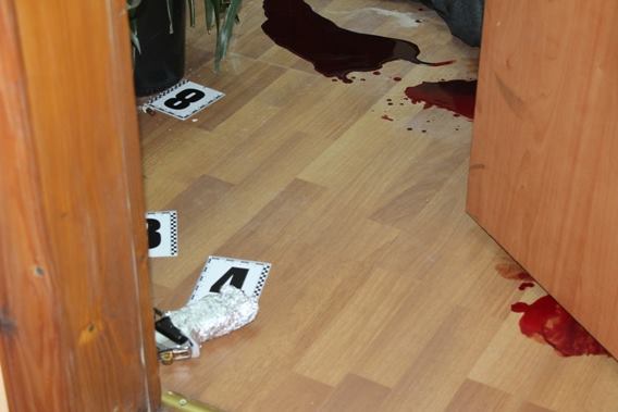 Офіційно. Відео з місця вбивства директора взуттєвої фабрики в Ужгороді