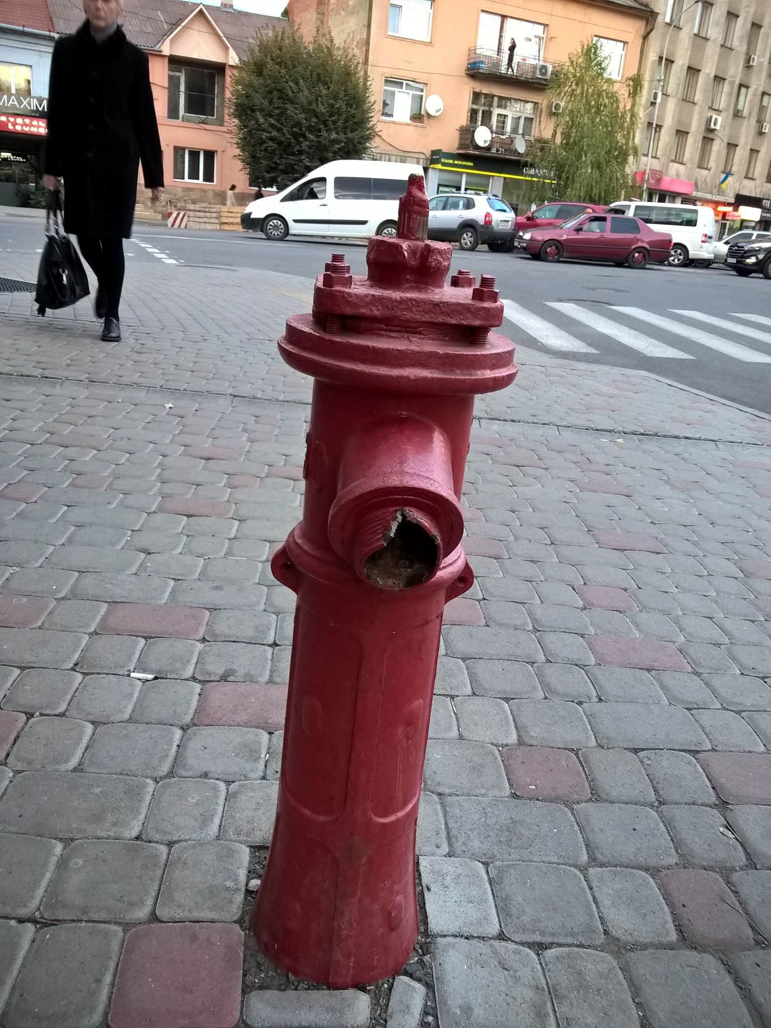 В Ужгороді вандали пошкодили відреставрований гідрант