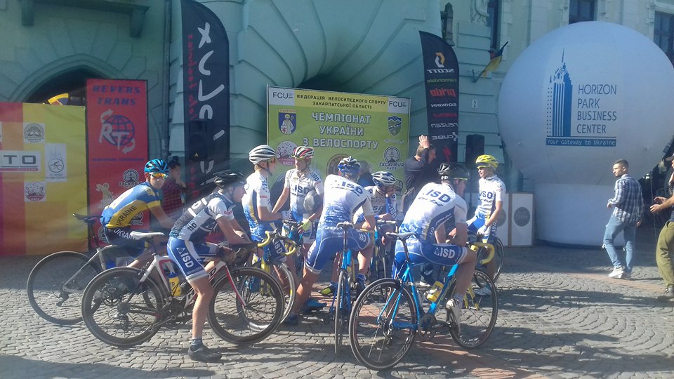 В Мукачеві зірвано велогонку: спортсмени розчаровані організацією змагань