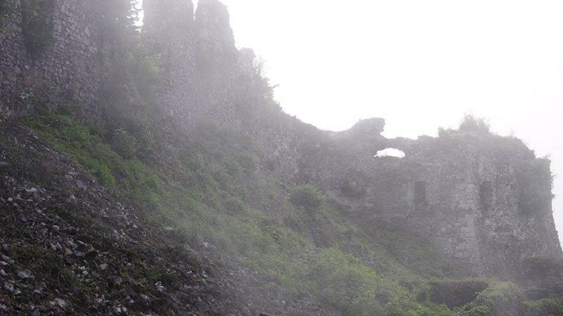 Серед руїн Хустського замку виявлено сенсаційну знахідку