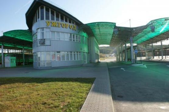 Завра в пункті пропуску «Ужгород – Вишнє Нємецьке» буде обмежено рух Завра в пункті пропуску «Ужгород – Вишнє Нємецьке» буде обмежено рух