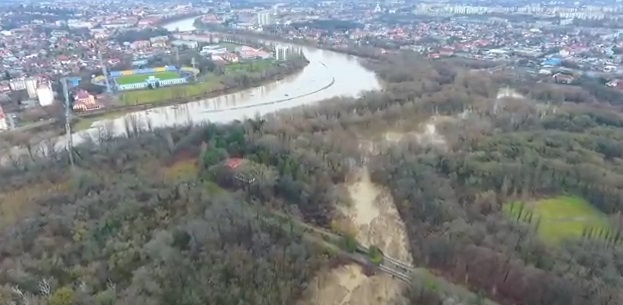 Проходження паводку на р.Уж в Перечинському та Ужгородському районах 13 грудня 2017 року (відео)