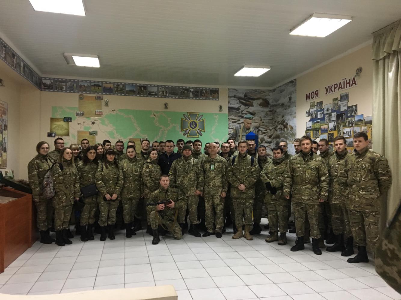 Для студентів військової кафедри УжНУ провели екскурсію в Мукачівському прикордонному загоні