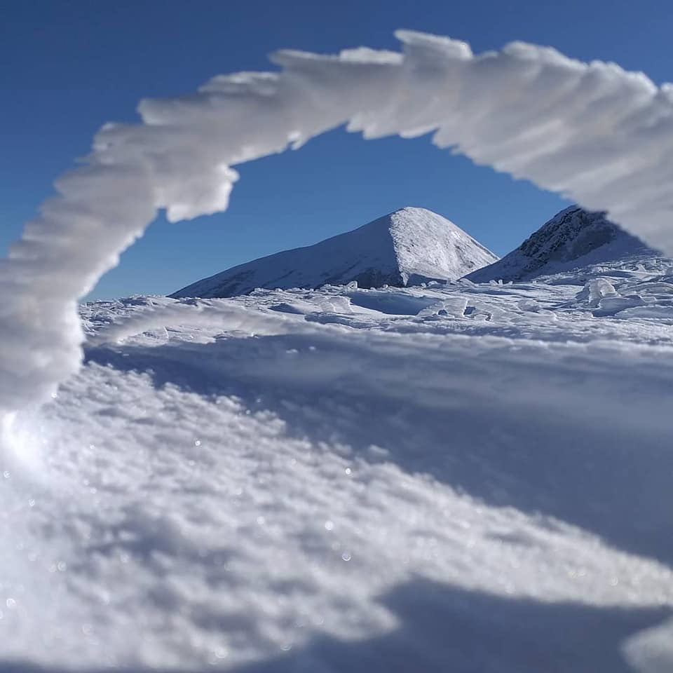 Говерла у снігу: осінні фотографії зимової гори Закарпаття (ФОТО)