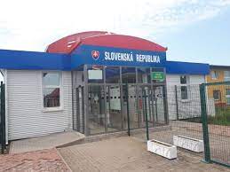 До уваги подорожуючих: Словаччина планує відновлення пропуску громадян у пункті пропуску для пішохідного сполучення