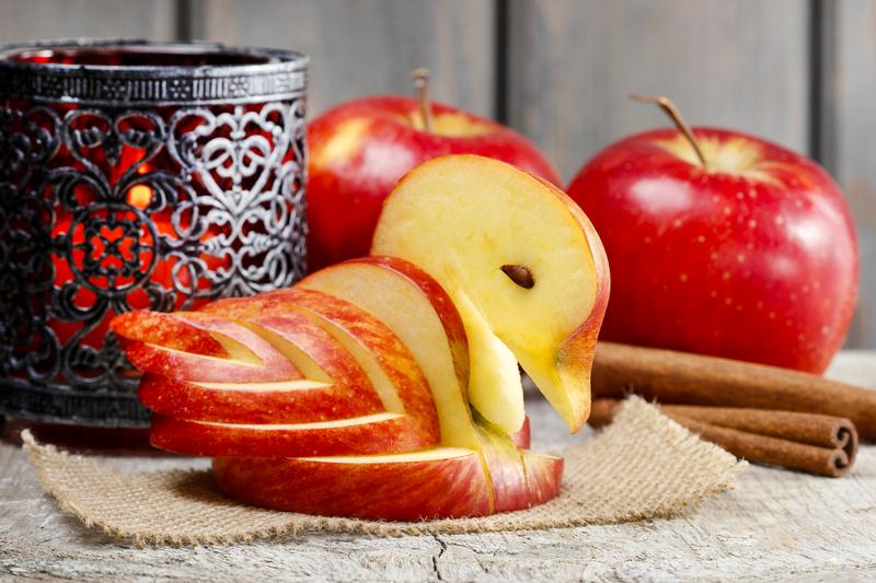Яблучний Спас 2021: традиції святкування та яскраві привітання у віршах та картинках