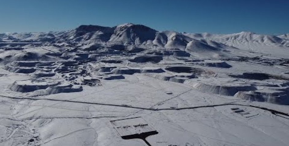 У чилійській пустелі Атакама випав сніг: дивовижне відео аномалії