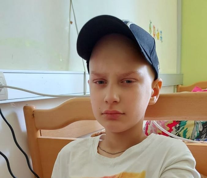 "Важко і зі складними наслідками переносить лікування": онкохворий 12-річний Єгор Сипавка потребує негайної допомоги (ФОТО)