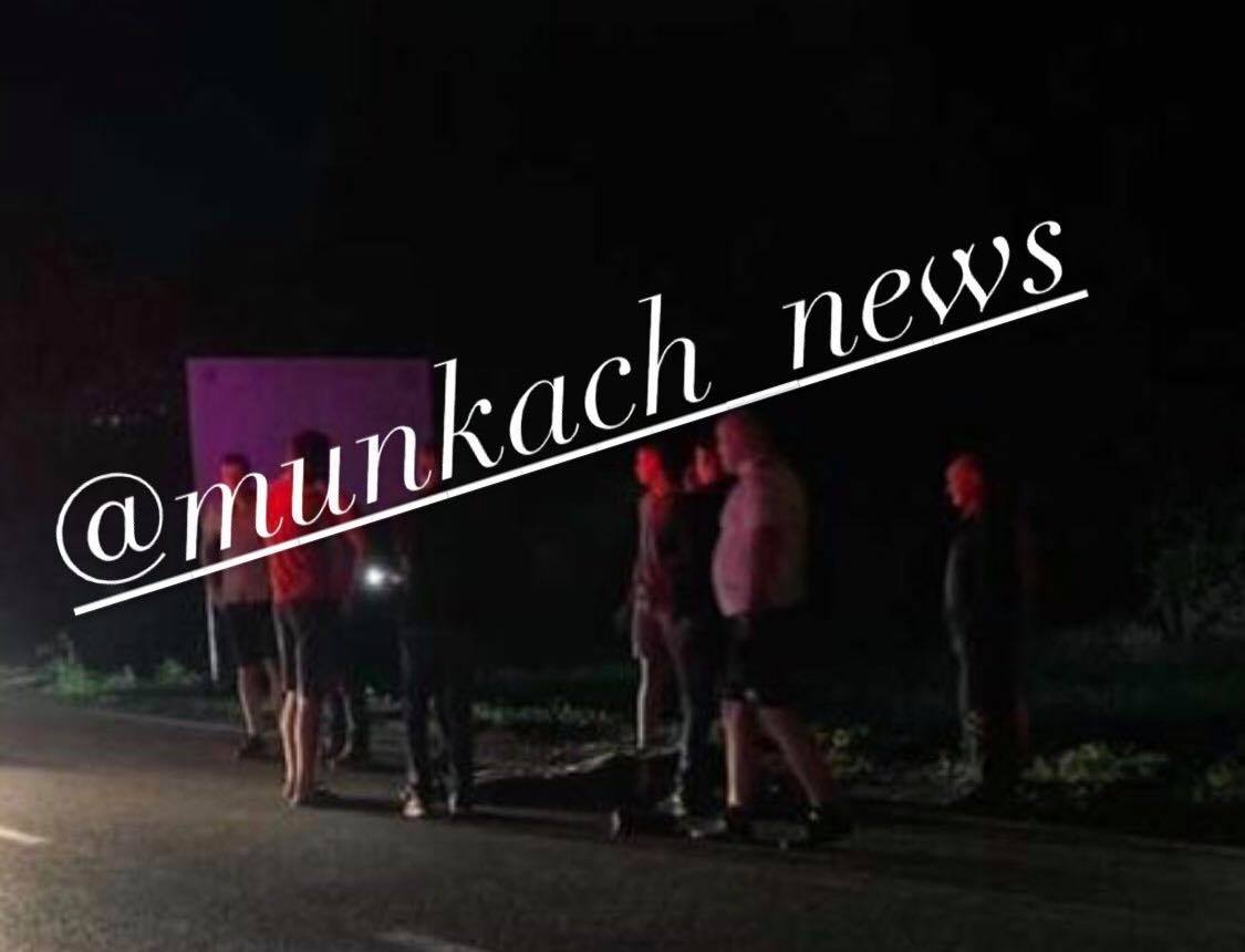 Скоїв ДТП та втік: на Мукачівщині розшукують водія, який насмерть збив пішохода (ФОТО)