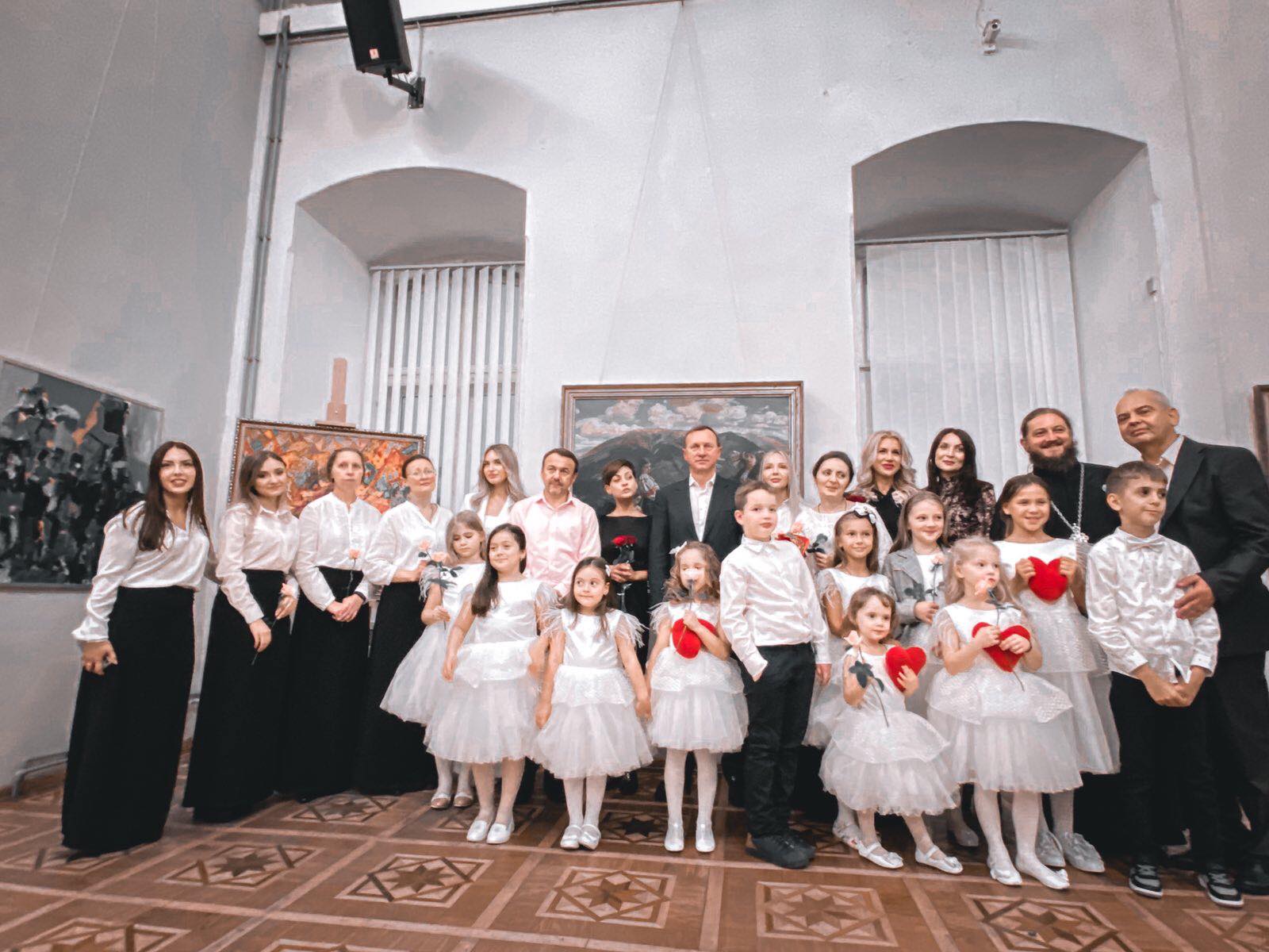 Зібрати кошти для маленької Кіри: в Ужгороді відбувся благодійний концерт