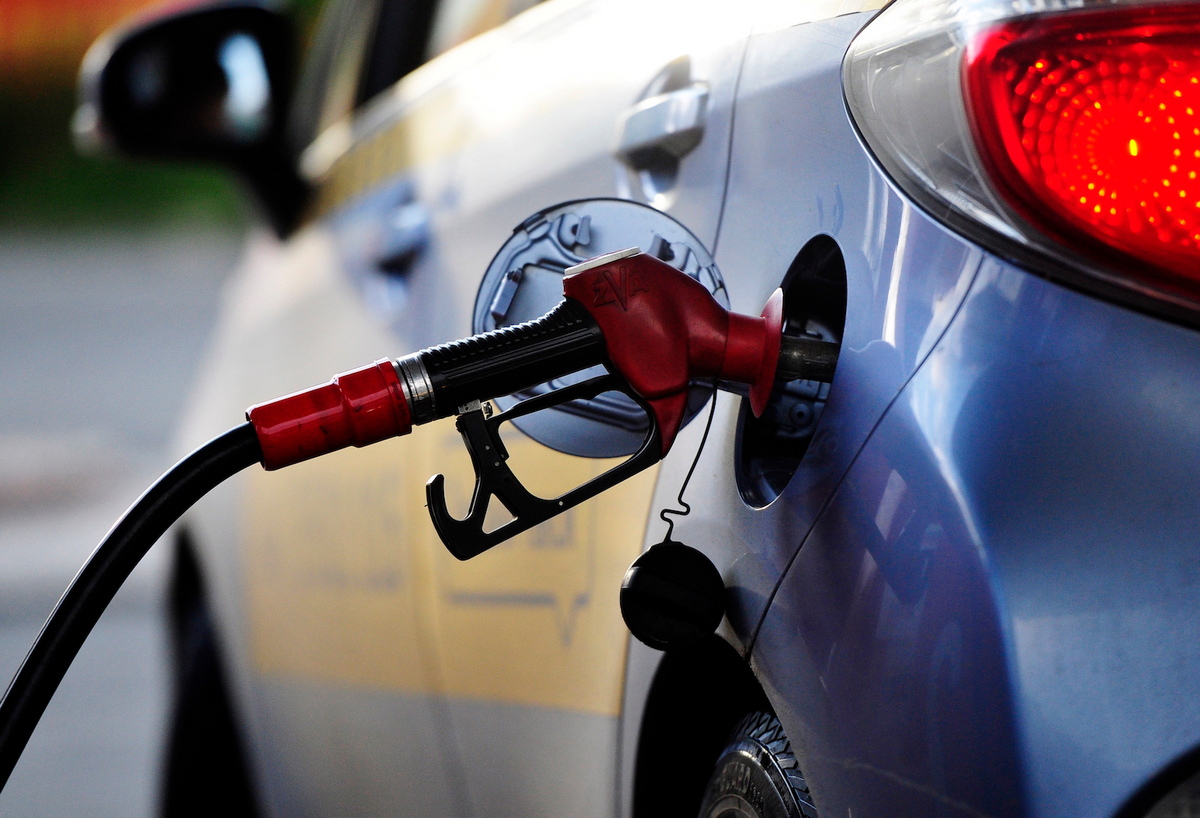 В Україні прогнозують подорожчання бензину: Кабмін оприлюднив середню вартість