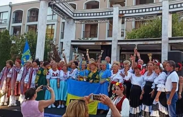 Народний хореографічний колектив з Мукачева виборов міжнародну перемогу (ФОТО)