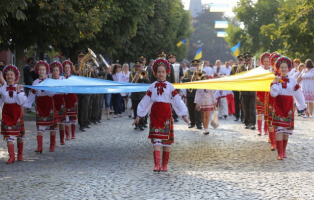 У Мукачеві відбудеться традиційний Парад вишиванок