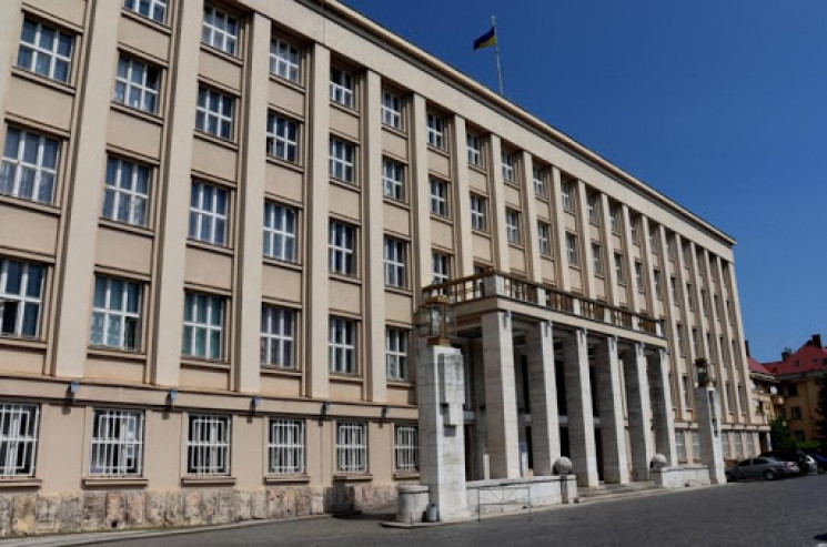 Депутати Закарпатської облради підтримали дитячу лікарню, будинок пристарілих, кардіоцентр та свалявський інтернат