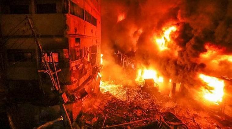 Пекло на землі: у Бангладеш під час пожежі загинули 43 працівники (ФОТО)
