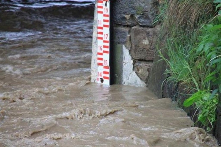 Штормове попередження: на Закарпатті через зливи очікують підвищення рівнів води