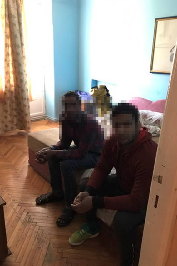 В Ужгороді затримали нелегалів з Азії