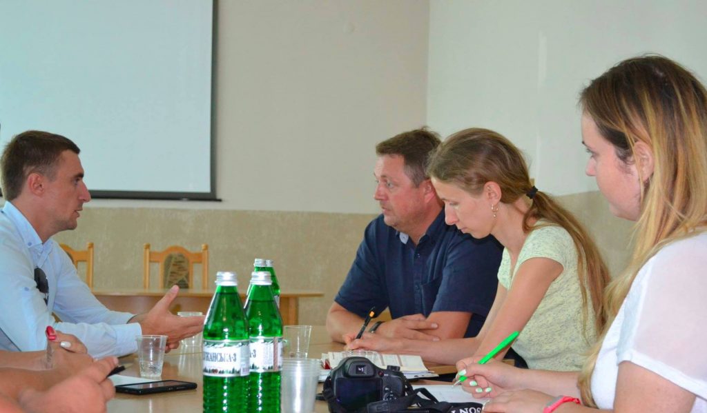 В Ужгороді обговорили питання розвитку туристичних маршрутів Закарпаття