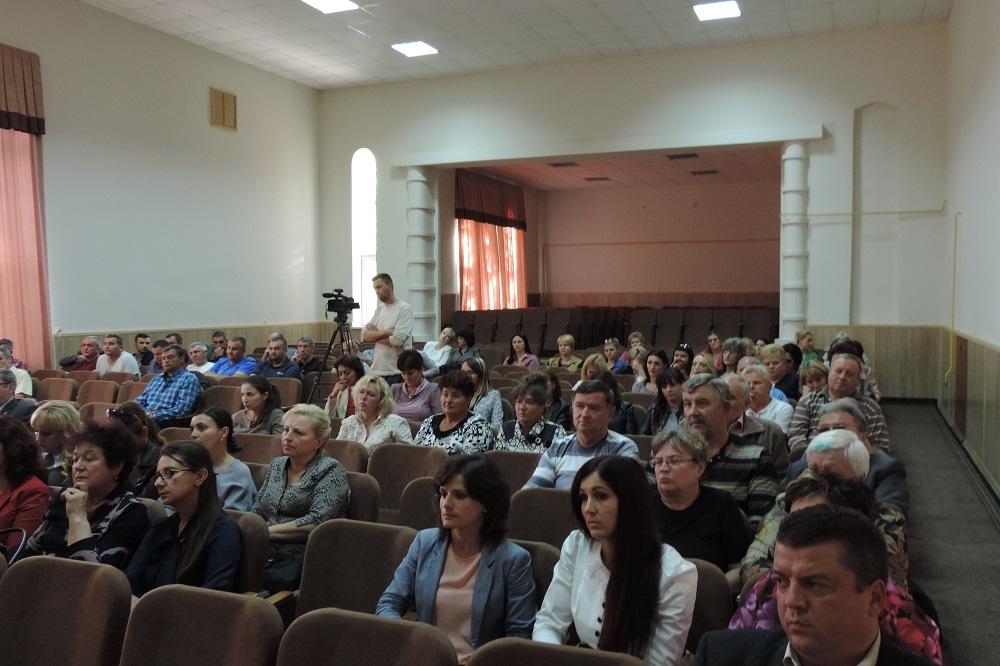 У Виноградові відбулося громадське обговорення можливості добровільного створення ОТГ