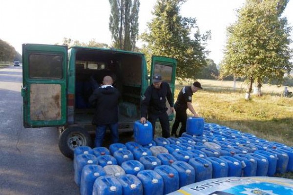 На Вінниччині виявили майже 14 тонн контрабандного спирту