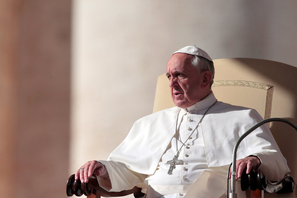 Папа Римський заборонив продаж сигарет у Ватикані