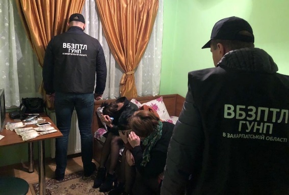 Поліція Іршавщини виявила нові факти, до яких причетна 19-річна сутенерка з Тячівщини