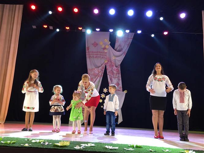 В Ужгороді вдесяте обрали найкращу матусю (ФОТО)