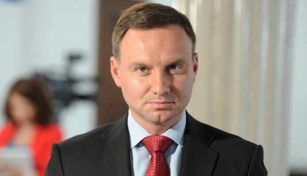 Президент Польщі вимагає прибрати з української політики "осіб з антипольськими поглядами"