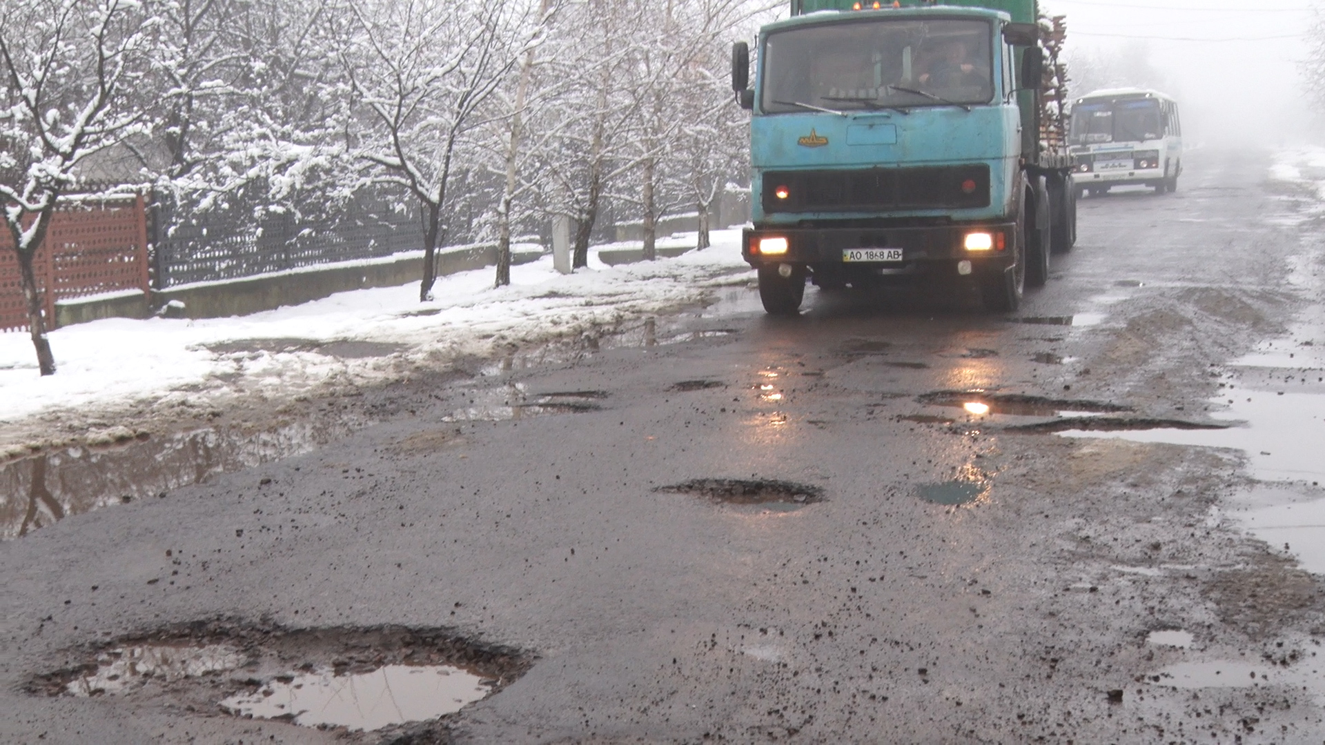 У 2018 році планують розпочати ремонт автодороги Свалява- Мукачево (ВІДЕО)