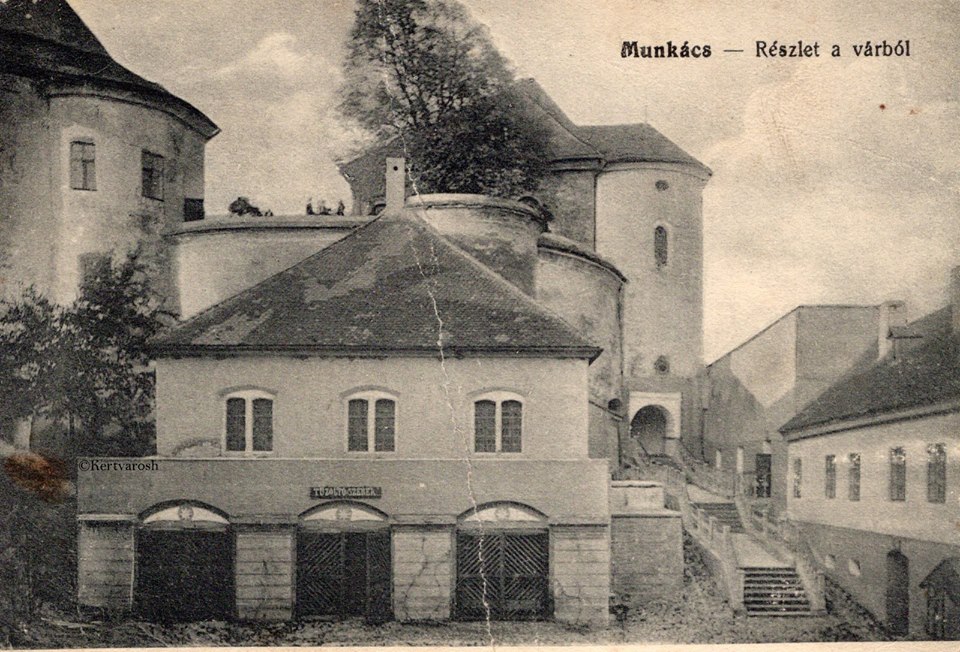 Як виглядав замок Паланок в Мукачеві 1910-1914 роках (ФОТО)