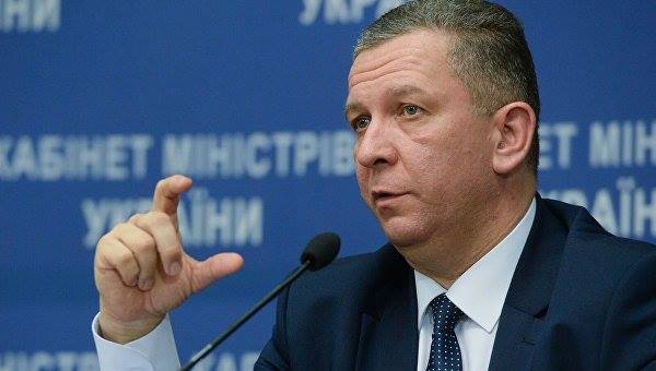 Міністр, який звинуватив українців в обжерливості, полетів лікуватися до Ізраїлю