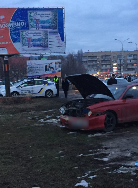 В Ужгороді іноземці потрапили в аварію (ФОТО)