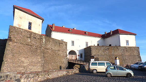 Мукачівський замок "Паланок" приваблює туристів з усіє країни та з за її межами (ВІДЕО)