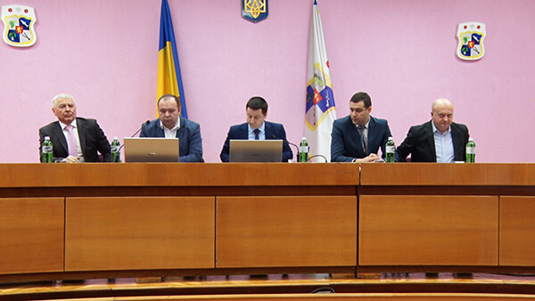 Депутати Виноградівської районної ради прийняли бюджет на 2018 рік (ВІДЕО)