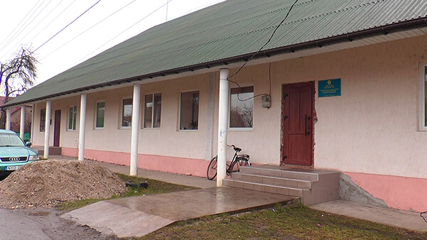 У селі на Мукачівщині функціонує амбулаторія без отоплення (ВІДЕО)