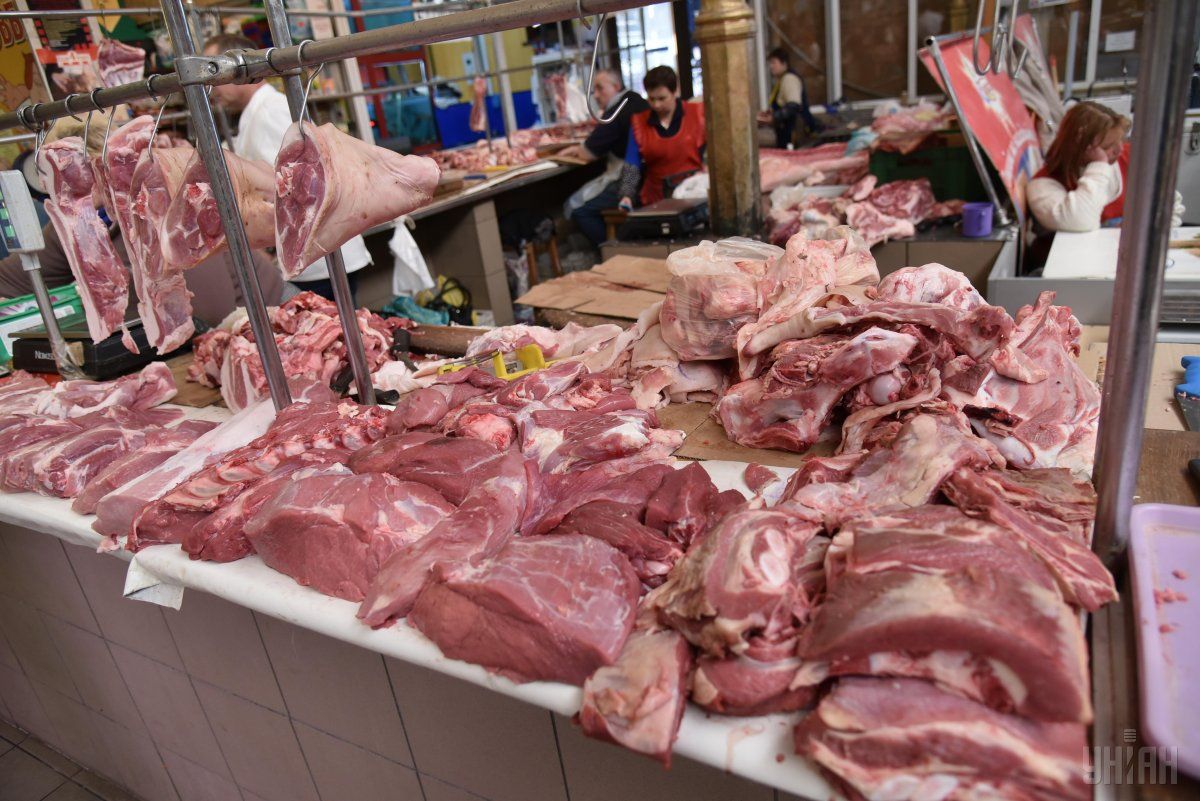 В Україні можуть обмежити продаж несертифікованого домашнього м'яса