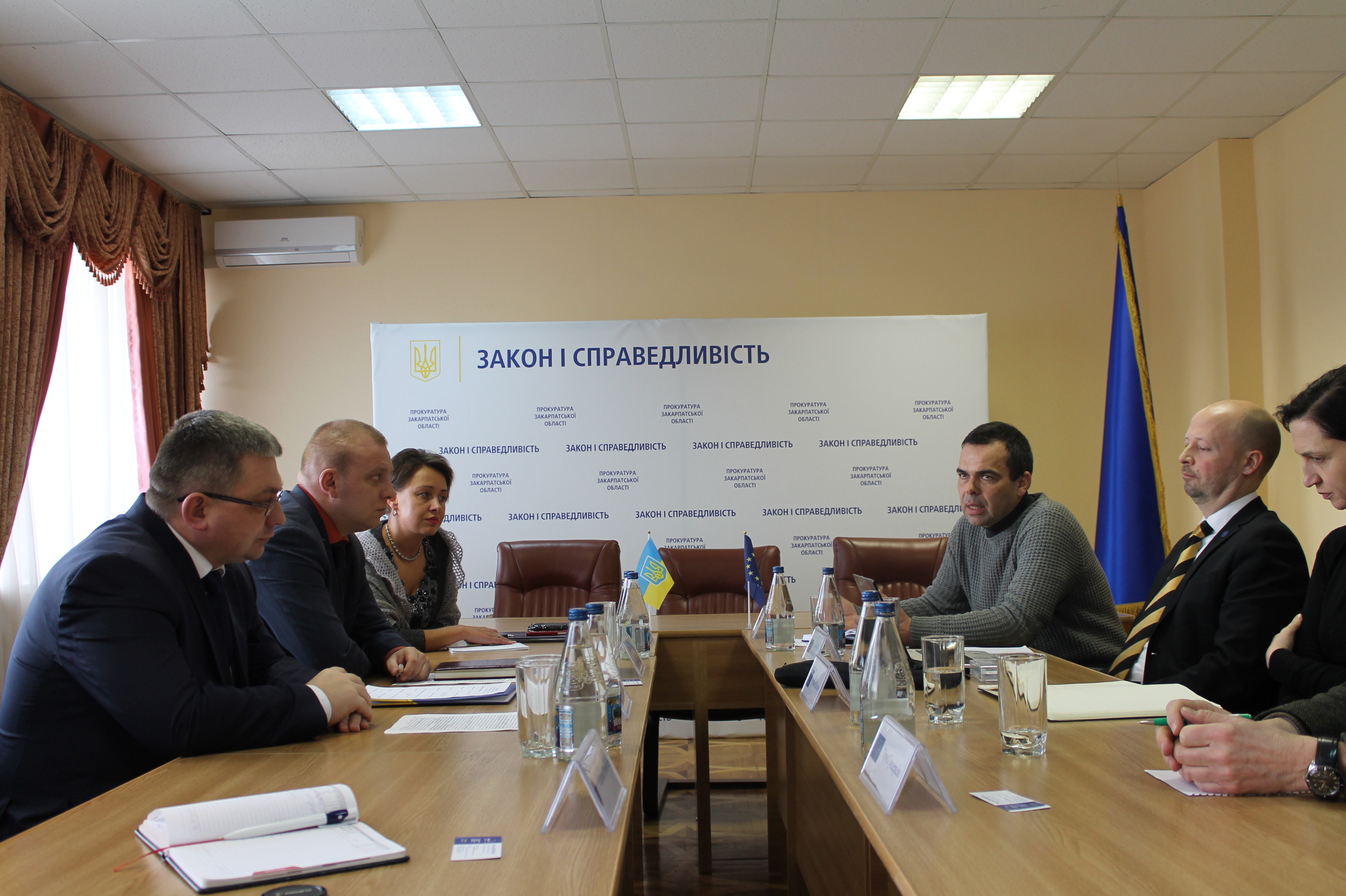 У прокуратурі Закарпатської області відбулася зустріч з іноземною делегацією Консультативної місії Європейського Союзу в Україні (фото)