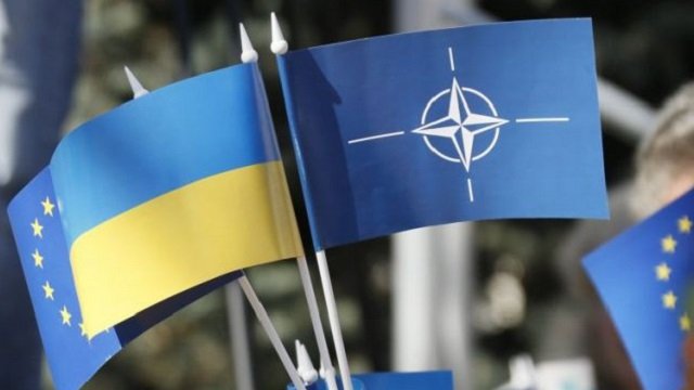 Угорщина проігнорувала прохання Києва і заблокувала комісію Україна - НАТО