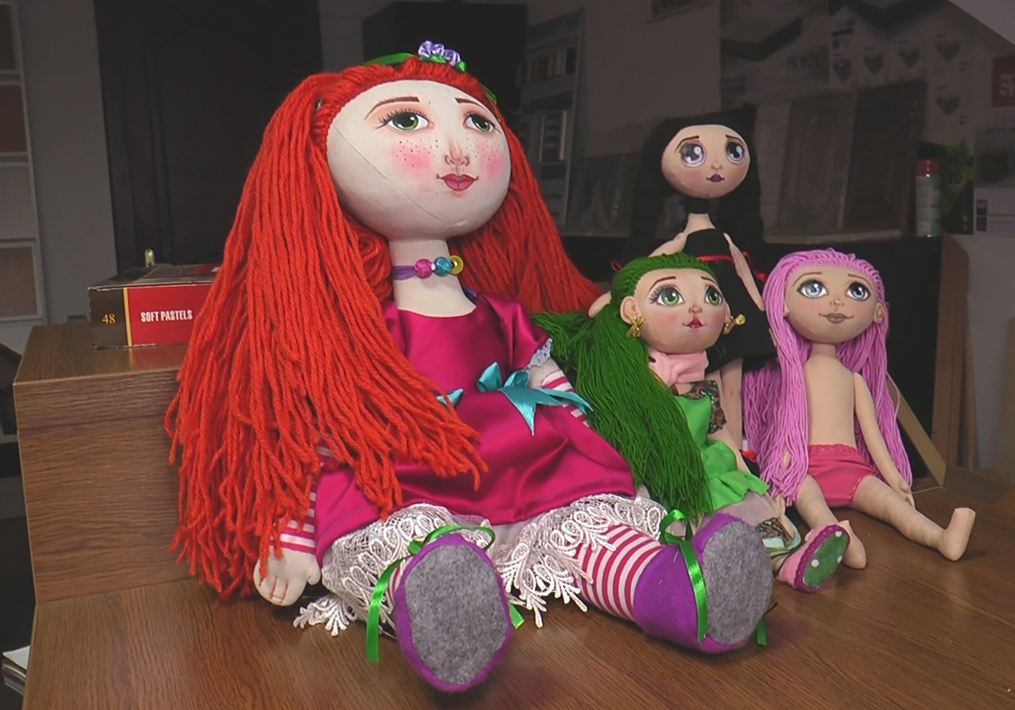 У Мукачеві лялькарка Ольга Кравчук створює унікальні образи хенд-мейд