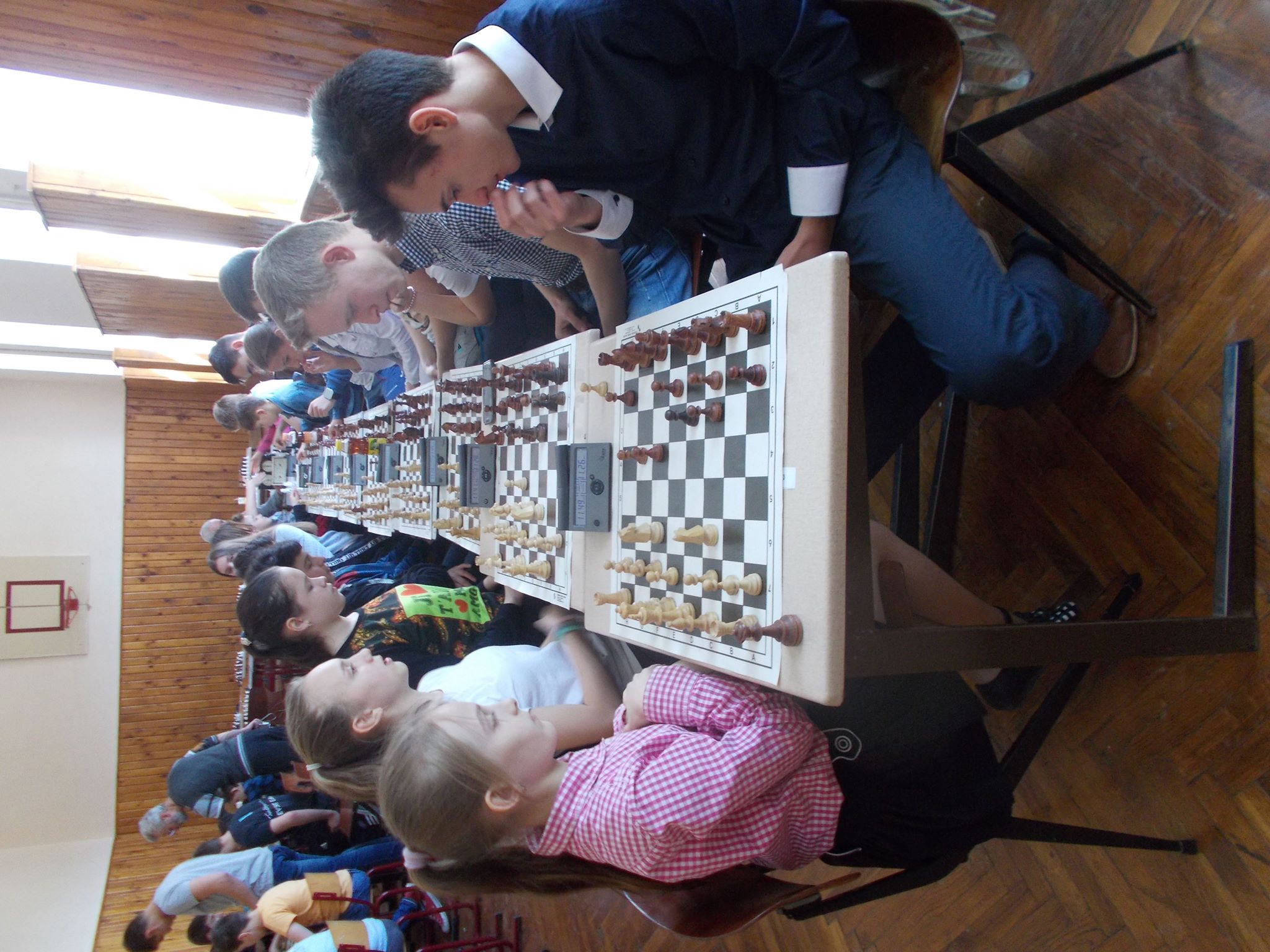 У Берегові відбувся дитячий шаховий турнір (фото)