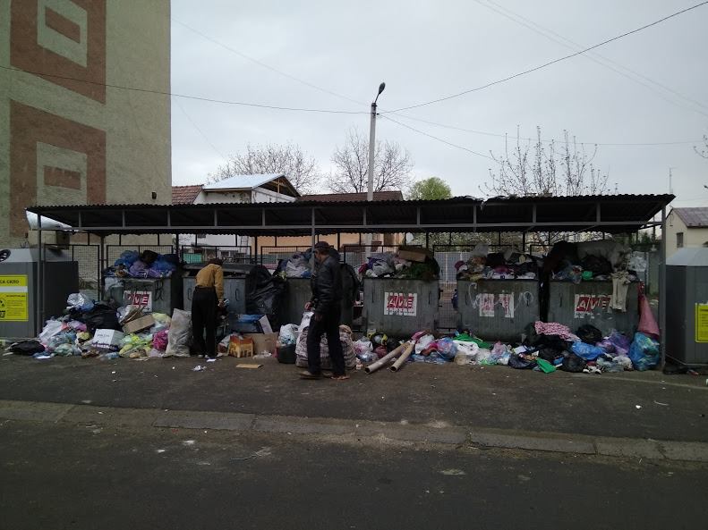 Весняне Мукачево перетворюється у сміттєву “столицю” краю (ФОТО)