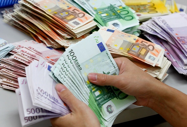 На Закарпатті судитимуть підприємця, який «відмив» майже 17 тисяч євро