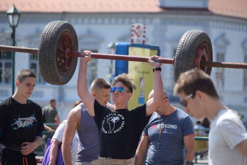 В Ужгороді відбулось спортивне свято POWERFEST (ФОТО)